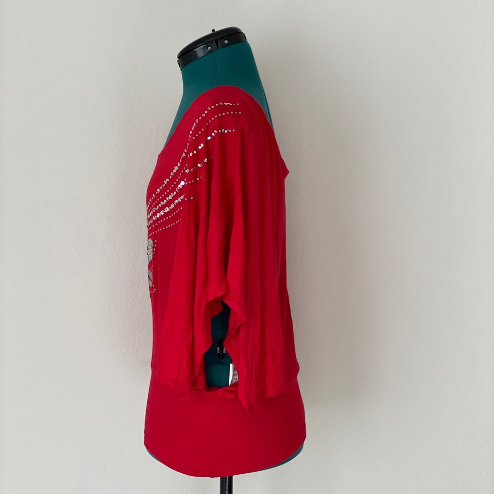 SOLD Stunning red and silver sequin comfy blouse - Picture 4 of 8
